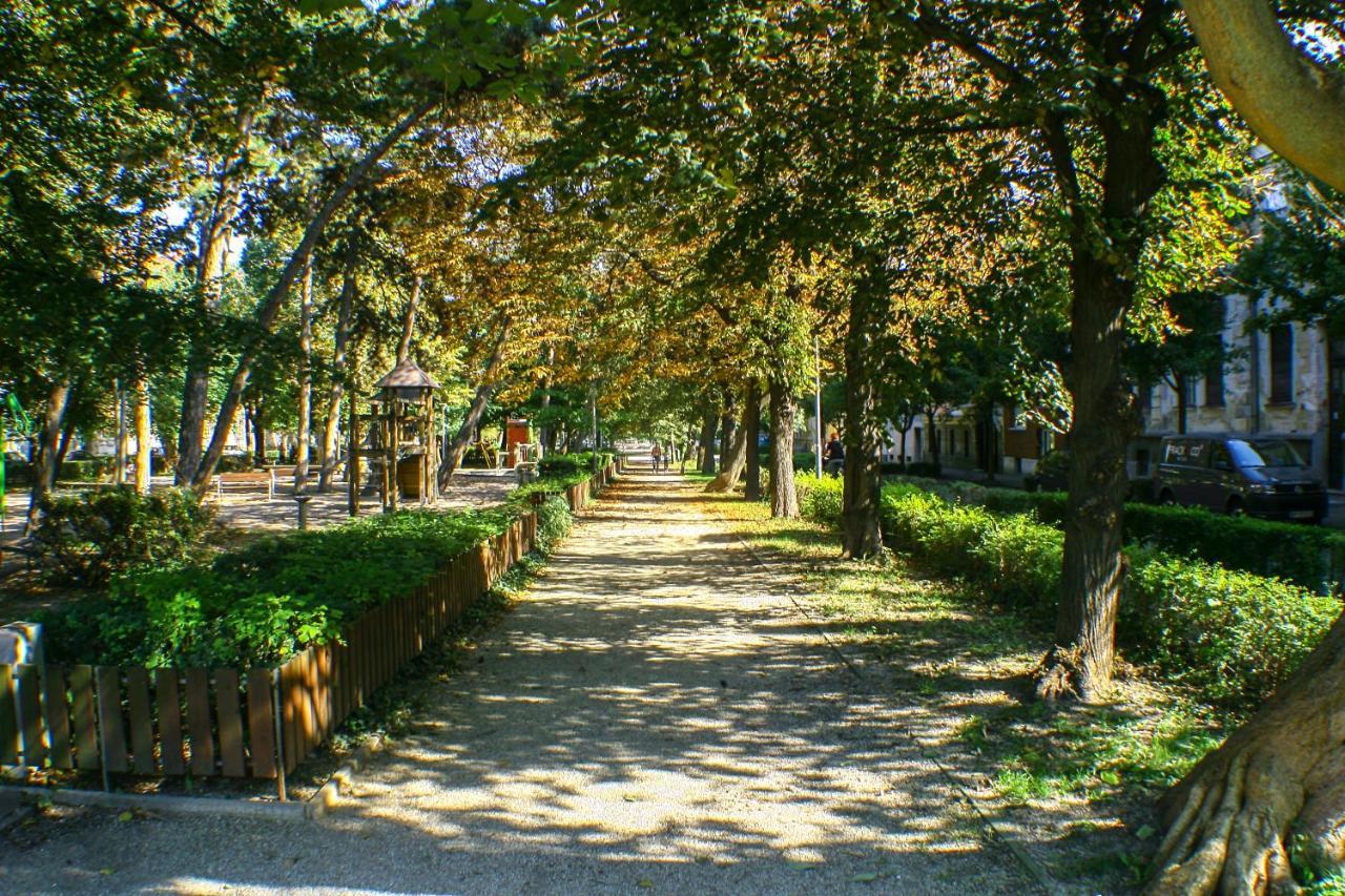 Deak Apartman Sopron Exterior photo
